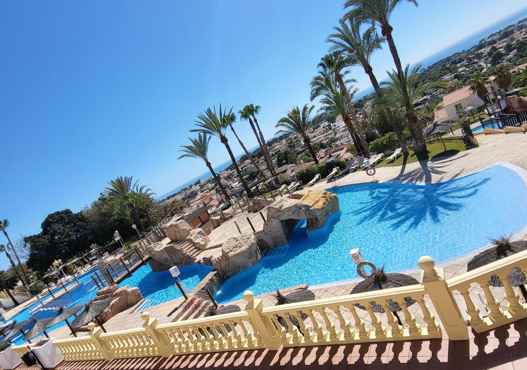 Casa Sunrise - Costa Blanca House With Rooftop, 5 Swimming Pools And Panoramic Sea- And Views At Penon De Ifach Calpe Buitenkant foto