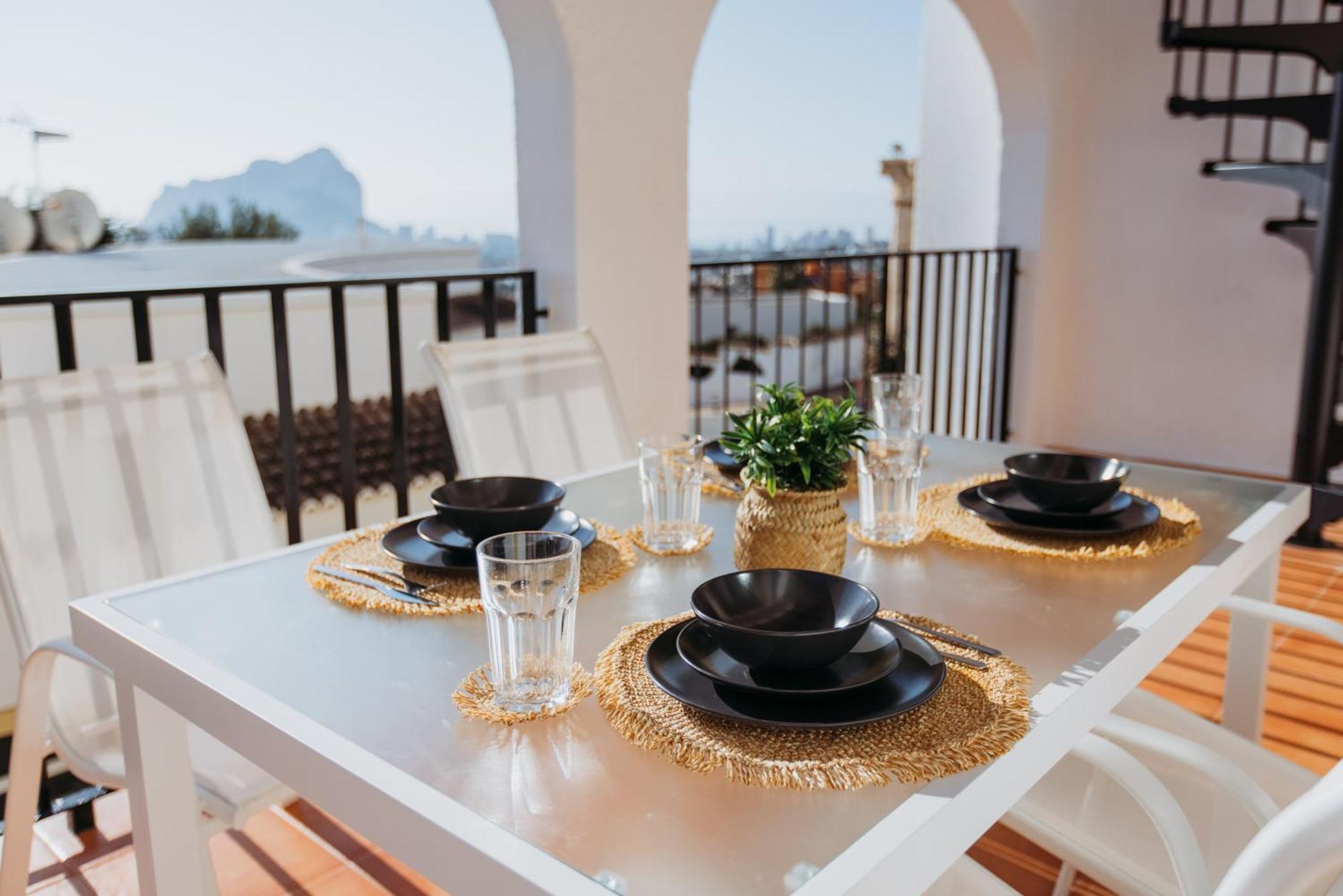 Casa Sunrise - Costa Blanca House With Rooftop, 5 Swimming Pools And Panoramic Sea- And Views At Penon De Ifach Calpe Buitenkant foto